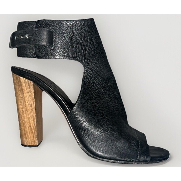 Vince‎ Addie Black Leather Open Toe Booties Size 9 M Womens Low Boot Italy - Picture 2 of 12